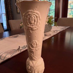 Lenox Ivory Rose Bud Vase - New